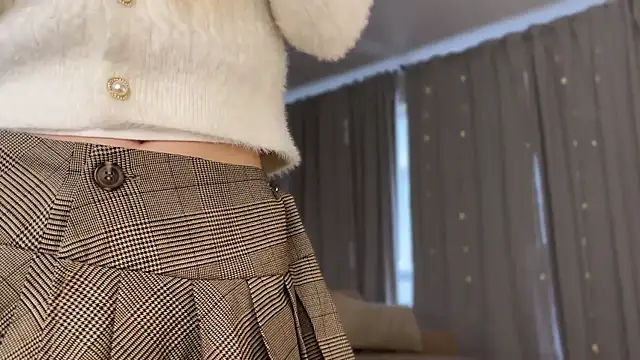 Snapshot of Shyrubate chatting on 10-12-25, 06:23 Shyrubate online show from 10-12-25, 06:23