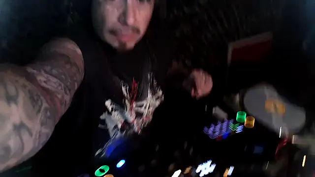 justthetip4209 online show from 04-22-26, 06:09