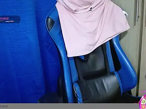 Snapshot of Danielagomez33 chatting on 03-28-26, 12:43 Danielagomez33 online show from 03-28-26, 12:43