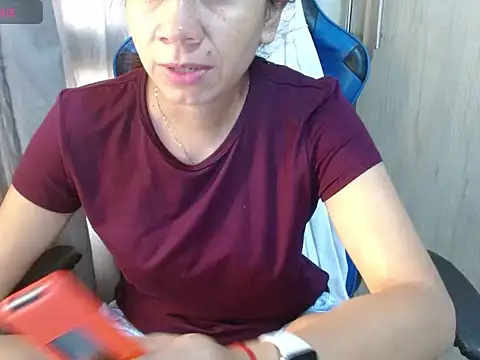 Snapshot of Danielagomez33 chatting on 06-10-26, 12:15 Danielagomez33 online show from 06-10-26, 12:15