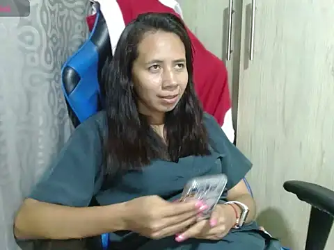 Snapshot of Danielagomez33 chatting on 06-21-26, 12:46 Danielagomez33 online show from 06-21-26, 12:46