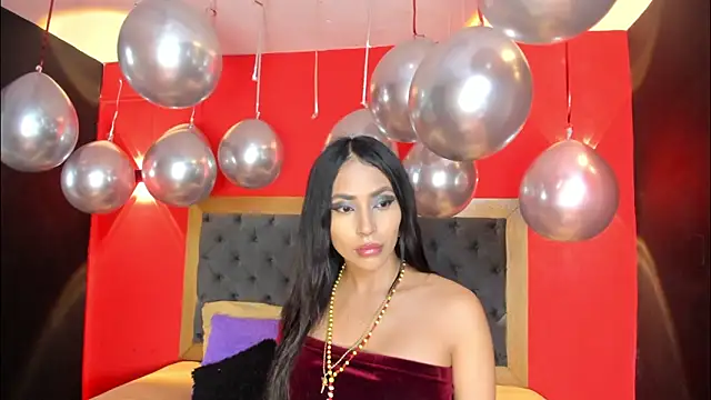 Charlot Vega  online show from 01-06-26, 04:43