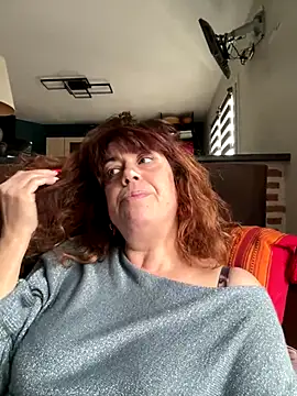 Snapshot of sweetinside_ chatting on 11-15-25, 02:24 sweetinside online show from 11-15-25, 02:24