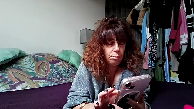 Snapshot of sweetinside_ chatting on 12-16-25, 01:27 sweetinside online show from 12-16-25, 01:27