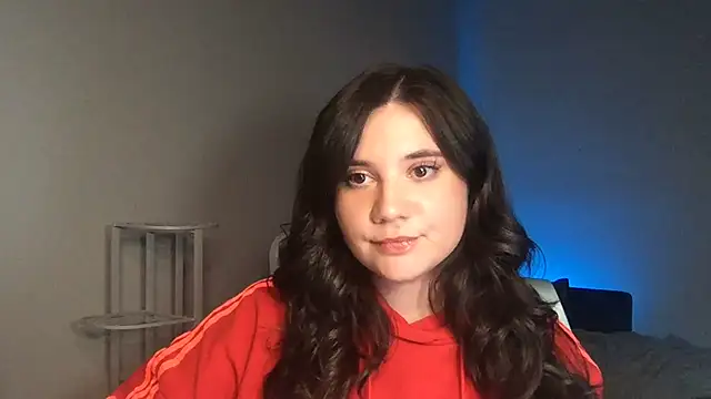 Snapshot of kylienotjenner chatting on 03-16-25, 04:20 kylienotjenner online show from 03-16-25, 04:20