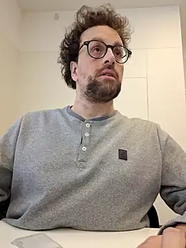 littlehairyman online show from 03-06-25, 01:35