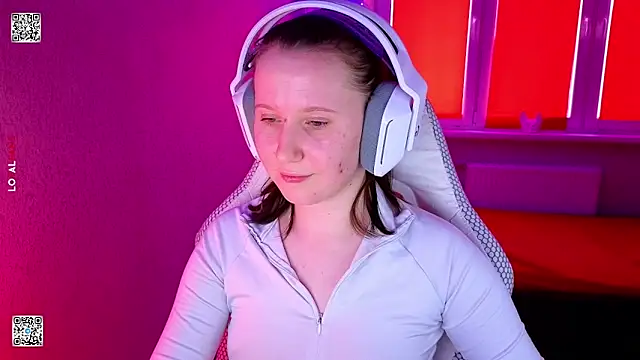 Snapshot of mon_lola chatting on 02-05-26, 08:19 mon lola online show from 02-05-26, 08:19