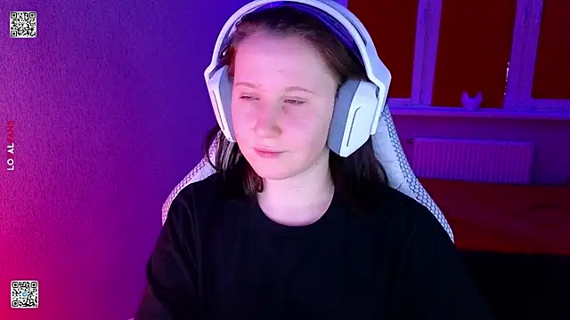 Snapshot of mon_lola chatting on 02-09-26, 03:16 mon lola online show from 02-09-26, 03:16