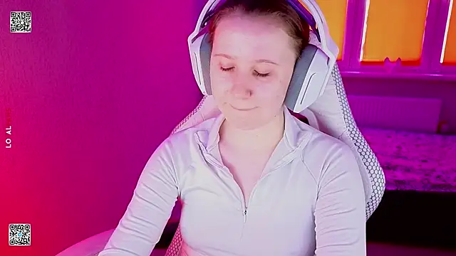 mon lola online show from 04-27-26, 10:57