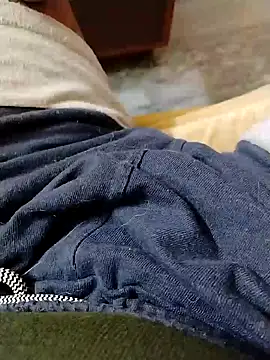 Snapshot of vannaaaa100 chatting on 01-24-25, 04:17 vannaaaa100 online show from 01-24-25, 04:17