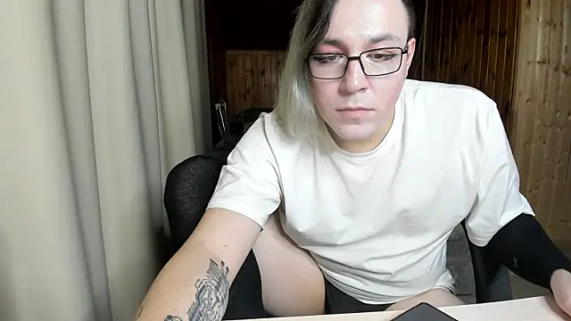 Snapshot of ScanDarky chatting on 02-06-25, 04:36 ScanDarky online show from 02-06-25, 04:36