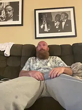 Snapshot of 32XRedBeard chatting on 04-27-26, 11:58 32XRedBeard online show from 04-27-26, 11:58