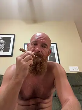 Snapshot of 32XRedBeard chatting on 05-10-26, 12:21 32XRedBeard online show from 05-10-26, 12:21