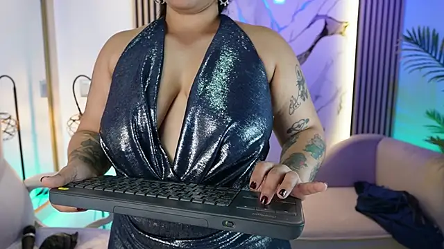 Emma Walkerr  online show from 02-06-26, 07:06