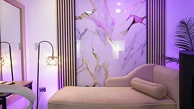 Emma Walkerr  online show from 04-04-26, 07:44