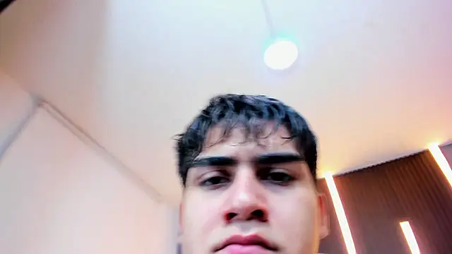 Tommy18   online show from 01-16-26, 03:21