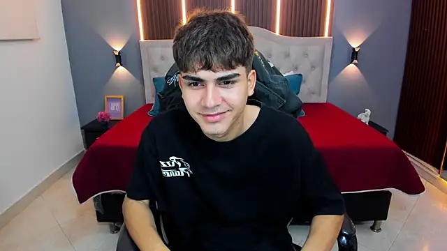 Tommy18   online show from 02-14-26, 03:36