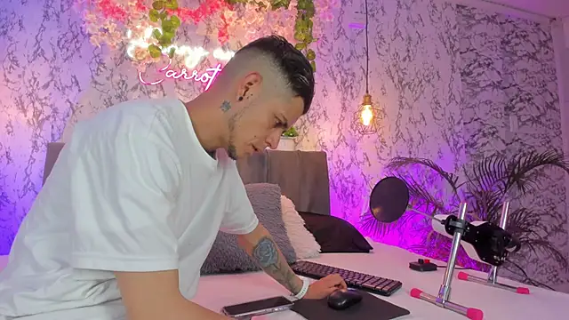 Bonny and carrot online show from 04-07-26, 07:25