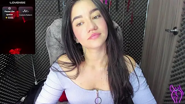 lilihot  online show from 10-29-25, 03:47