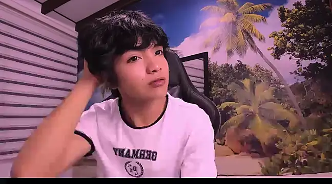 AllanYong18 online show from 02-01-25, 02:05