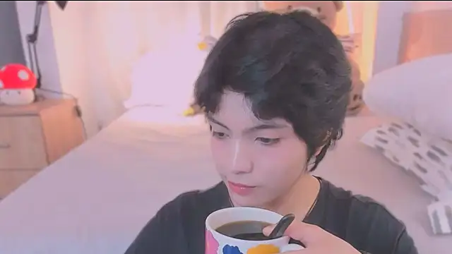 AllanYong18 online show from 03-02-26, 03:41