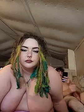 Snapshot of LitHippieBaby420 chatting on 01-21-25, 10:19 LitHippieBaby420 online show from 01-21-25, 10:19