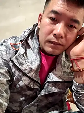 zxb757369 online show from 10-05-25, 08:23