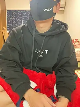 K0718 online show from 02-06-25, 01:43