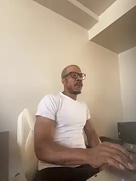 MrDaddyBbSnake online show from 09-08-25, 04:50