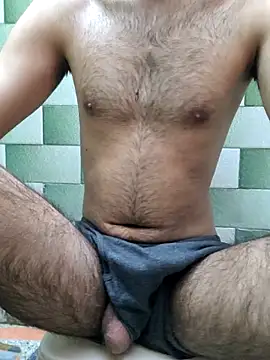 TOPMOON001 online show from 03-14-25, 07:04