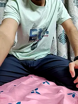 TOPMOON001 online show from 03-19-25, 02:57