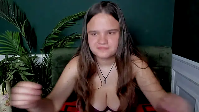 Snapshot of AdeleCruz chatting on 05-19-26, 12:11 AdeleCruz online show from 05-19-26, 12:11