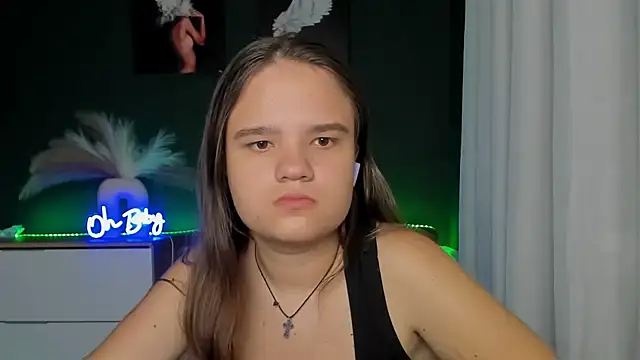 Snapshot of AdeleCruz chatting on 06-07-26, 11:36 AdeleCruz online show from 06-07-26, 11:36