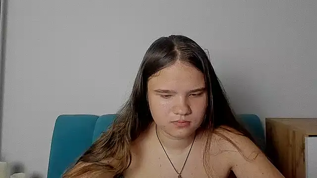 Snapshot of AdeleCruz chatting on 06-10-26, 12:04 AdeleCruz online show from 06-10-26, 12:04