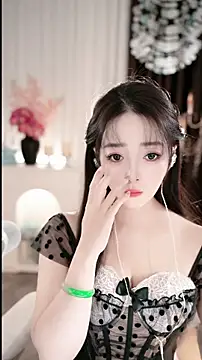 Snapshot of WenBao-Bao chatting on 11-20-25, 06:57 WenBao-Bao online show from 11-20-25, 06:57