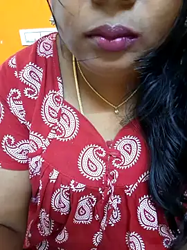 Snapshot of kanikasree chatting on 01-18-25, 11:43 kanikasree online show from 01-18-25, 11:43