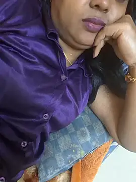 Snapshot of kanikasree chatting on 02-26-25, 12:38 kanikasree online show from 02-26-25, 12:38