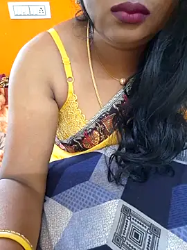 Snapshot of kanikasree chatting on 03-18-25, 06:14 kanikasree online show from 03-18-25, 06:14