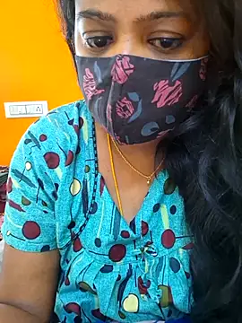 Snapshot of kanikasree chatting on 09-22-25, 04:36 kanikasree online show from 09-22-25, 04:36