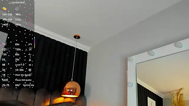 chelsea bolton  online show from 11-16-25, 12:22