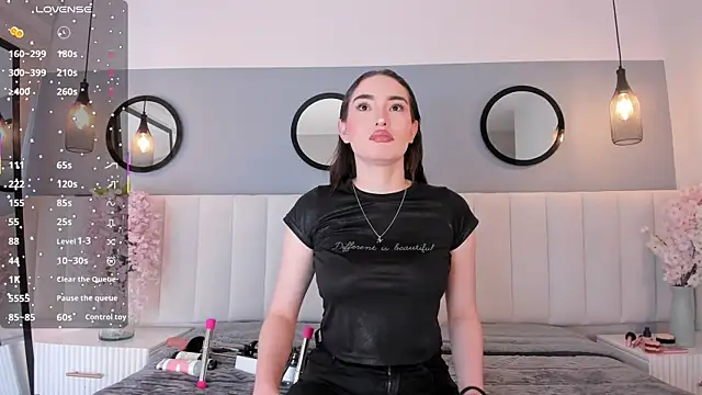 chelsea bolton  online show from 03-01-26, 01:02