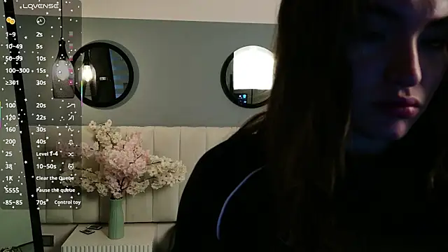 Snapshot of chelsea_bolton_ chatting on 07-16-26, 12:11 chelsea bolton online show from 07-16-26, 12:11