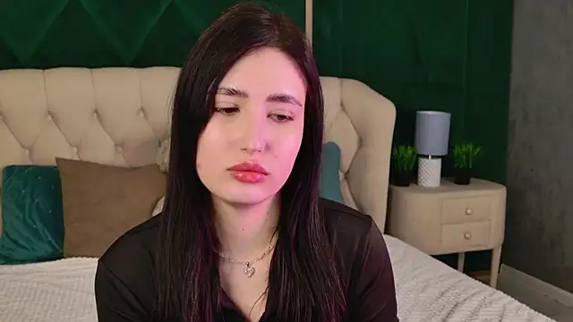 Snapshot of EmmaLawrens chatting on 03-22-26, 10:40 EmmaLawrens online show from 03-22-26, 10:40