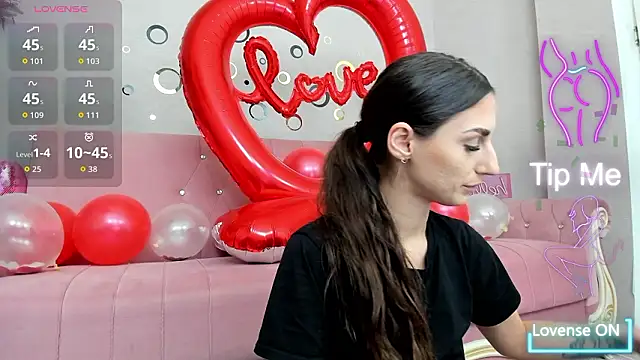 BelovedKhloee online show from 02-22-26, 08:40