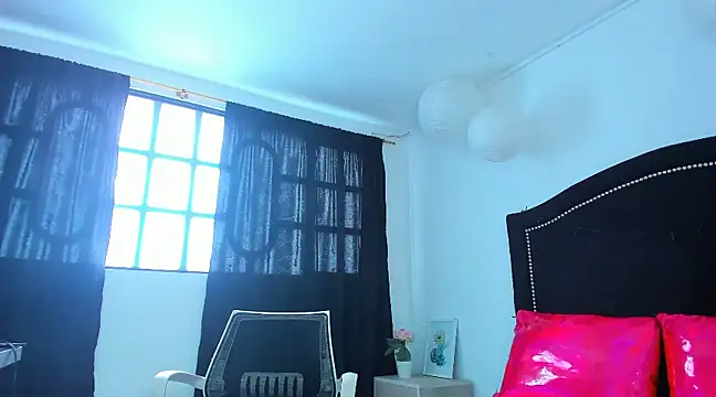 Cleo Hott online show from 02-04-25, 06:38