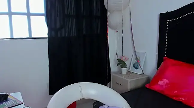 Cleo Hott online show from 02-25-25, 02:11