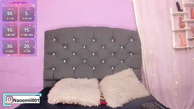 naomii 0 online show from 12-15-25, 01:04