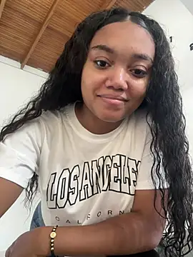 JasmineRose7 online show from 04-14-26, 11:38