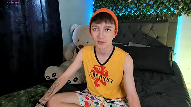 Snapshot of jeremy_salvatore chatting on 01-08-25, 09:44 jeremy salvatore online show from 01-08-25, 09:44