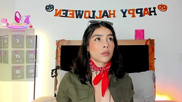 Snapshot of Carorosse chatting on 10-26-25, 06:25 Carorosse online show from 10-26-25, 06:25